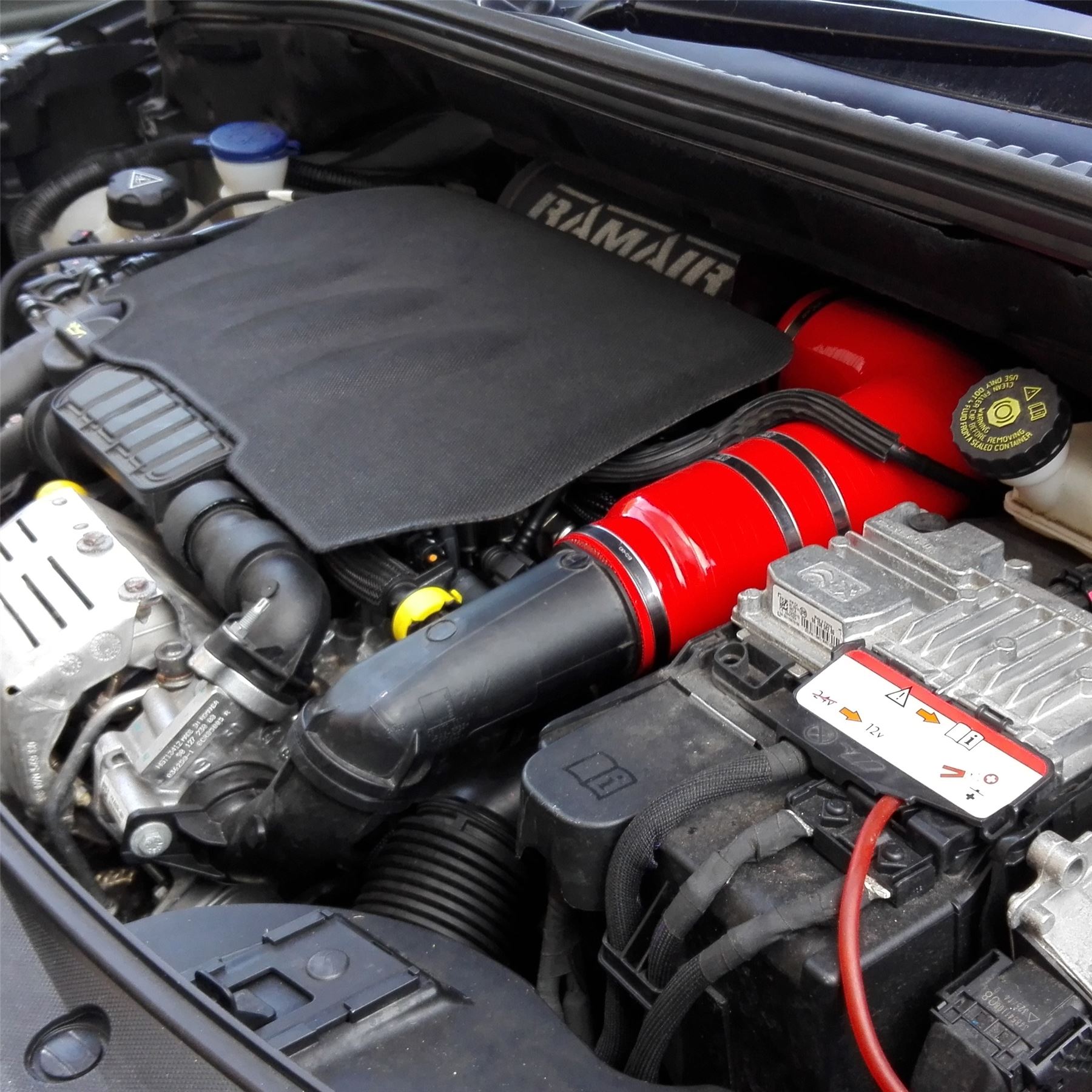 1.2 THP & VTI Citroen & Peugeot Red Performance Intake Kit - Image 2